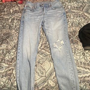 American Eagle Mom Jeans/Stretch